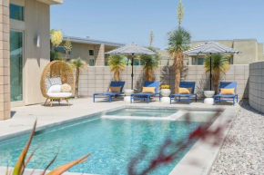 Chic Luxurious Desert Home- Private Pool Hot Tub